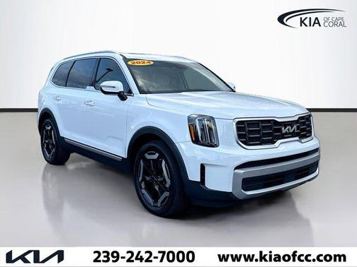 Glacial White Pearl 2024 Kia Telluride S