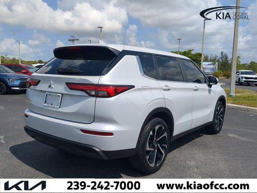 2022 Mitsubishi Outlander ES 2.5 2WD