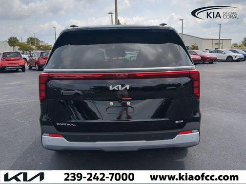 2025 Kia Carnival Hybrid EX