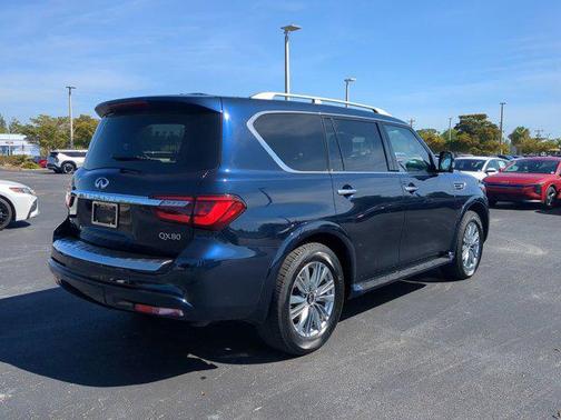 2024 INFINITI QX80 Luxe