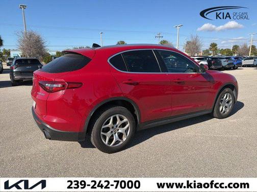 2019 Alfa Romeo Stelvio Base