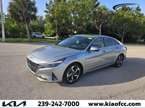 2022 Hyundai ELANTRA SEL