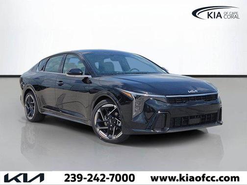 Aurora Black Pearl 2026 Kia K4 GT-Line