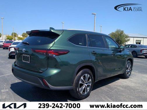 2024 Toyota Highlander XLE