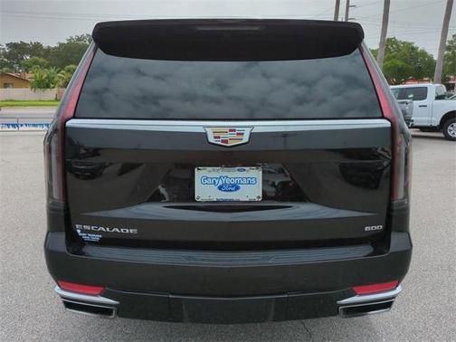 2022 Cadillac Escalade ESV Premium Luxury