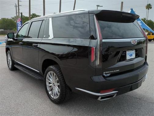 2022 Cadillac Escalade ESV Premium Luxury