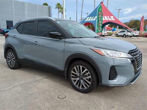 2022 Nissan Kicks SV