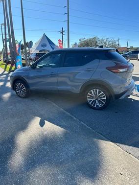 2022 Nissan Kicks SV