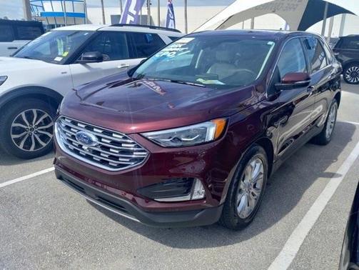 2022 Ford Edge Titanium