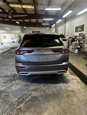 2023 Mitsubishi Outlander SEL