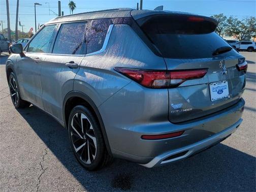 2023 Mitsubishi Outlander SEL