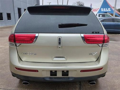 2011 Lincoln MKX Base