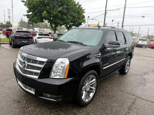 2014 Cadillac Escalade Platinum Edition