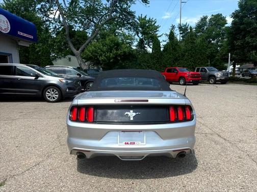 2015 Ford Mustang V6