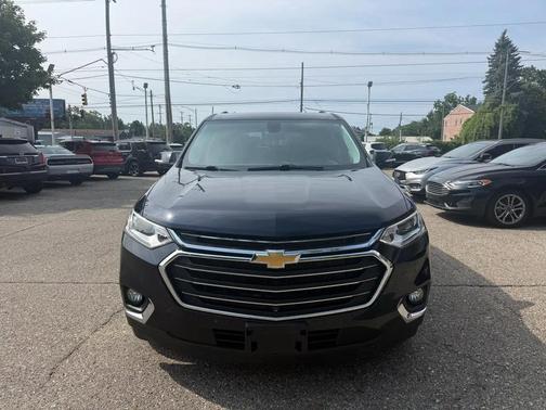 Midnight Blue Metallic 2020 Chevrolet Traverse LT Leather