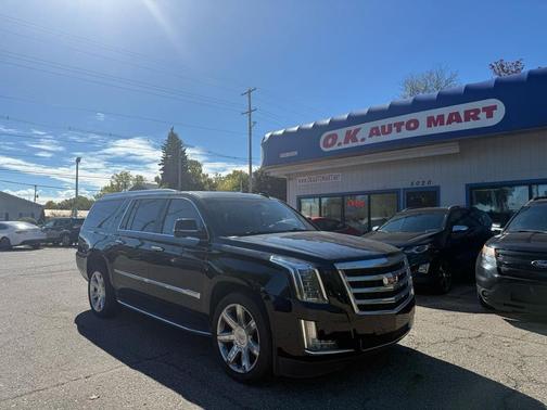 2019 Cadillac Escalade ESV Luxury