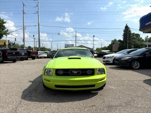 2008 Ford Mustang Deluxe
