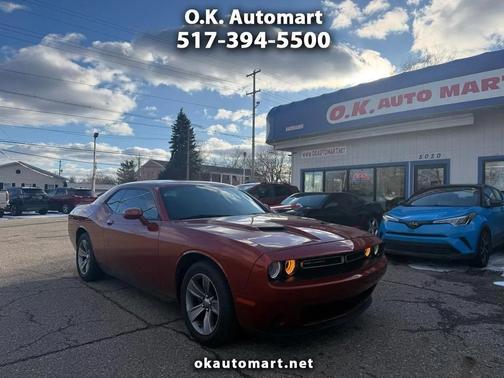 2021 Dodge Challenger SXT