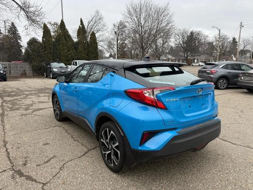 2019 Toyota C-HR XLE