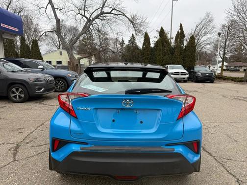 2019 Toyota C-HR XLE