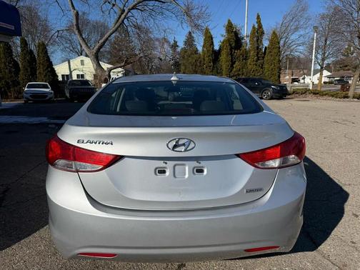 2012 Hyundai ELANTRA Limited