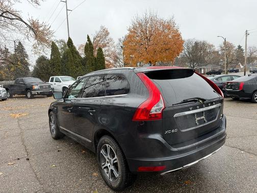 2015 Volvo XC60 T6 Premier Plus