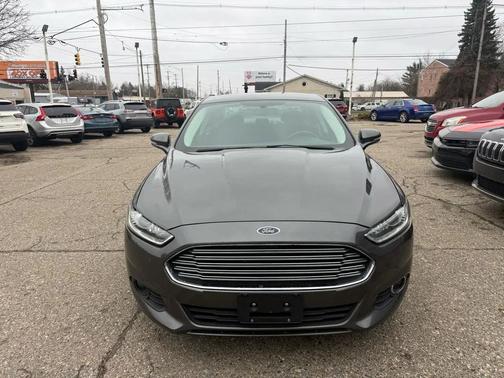 2016 Ford Fusion Hybrid SE