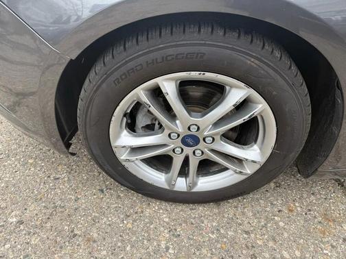 2016 Ford Fusion Hybrid SE