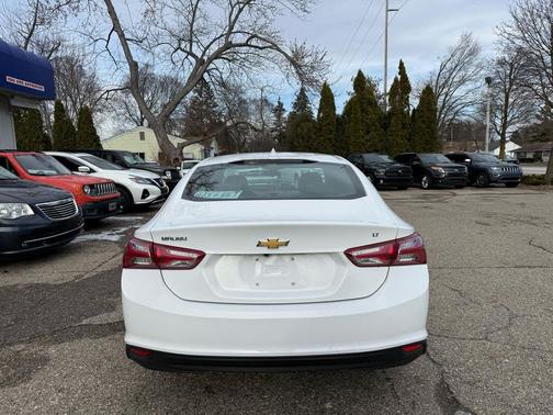 2020 Chevrolet Malibu FWD LT