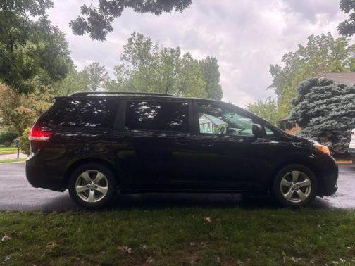 2014 Toyota Sienna LE