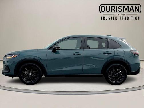 Nordic Forest Pearl 2023 Honda HR-V Sport