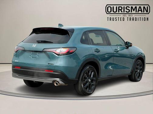 Nordic Forest Pearl 2023 Honda HR-V Sport