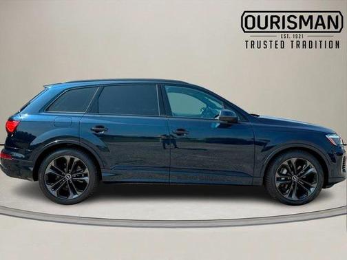 2025 Audi Q7 55 Premium Plus