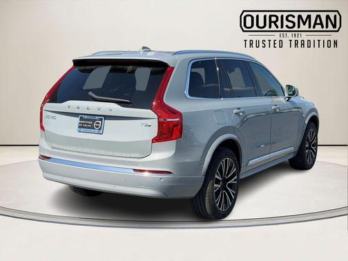 Vapour Gray Metallic 2025 Volvo XC90 Plug-In Hybrid T8 Plus