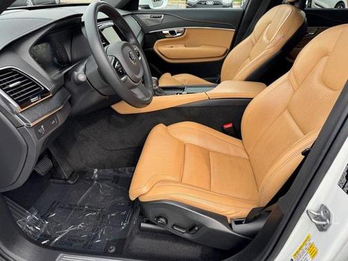 2022 Volvo XC90 T6 Inscription