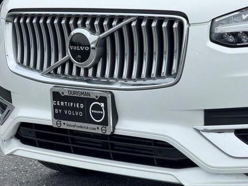2022 Volvo XC90 T6 Inscription
