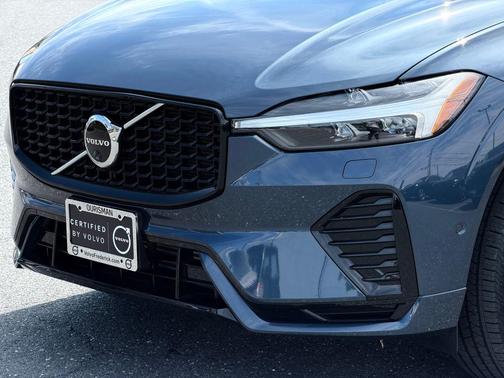 Denim Blue Metallic 2024 Volvo XC60 Recharge Plug-In Hybrid Ultimate