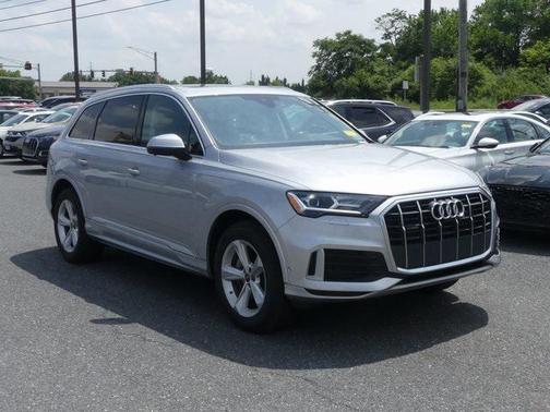 2022 Audi Q7 45 Premium