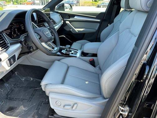 2024 Audi Q5 45 S line Premium