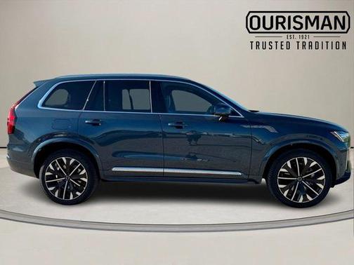 2026 Volvo XC90 B6 Ultra