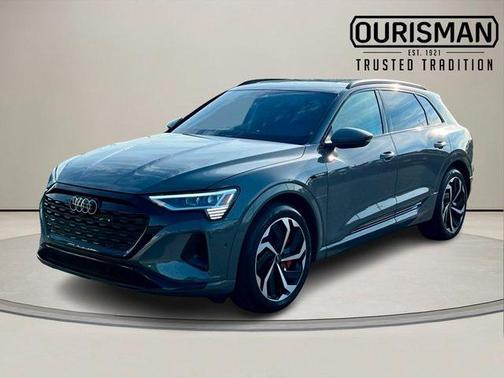 2024 Audi Q8 e-tron Premium Plus