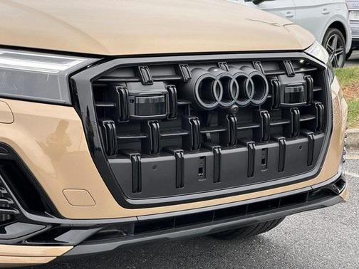 2025 Audi Q7 55 Premium Plus