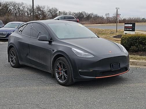 2025 Tesla Model Y Long Range