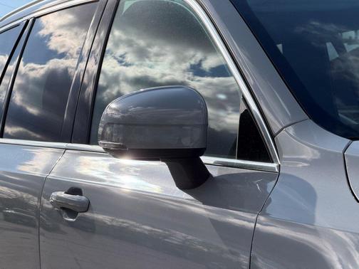 2025 Volvo XC90 B6 Core