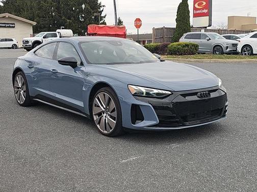 2022 Audi e-tron GT Prestige