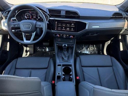 2024 Audi Q3 Premium