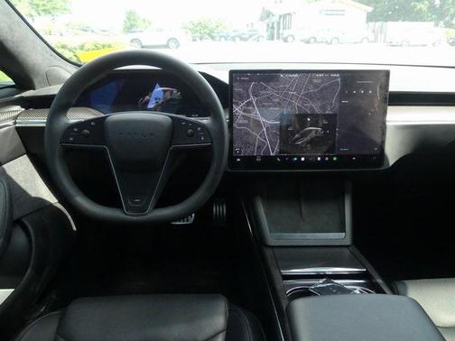 2023 Tesla Model S Plaid