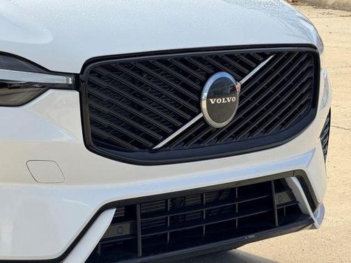 2026 Volvo XC60 B5 Core