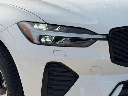 2026 Volvo XC60 B5 Core