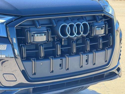 2026 Audi Q7 45 Premium